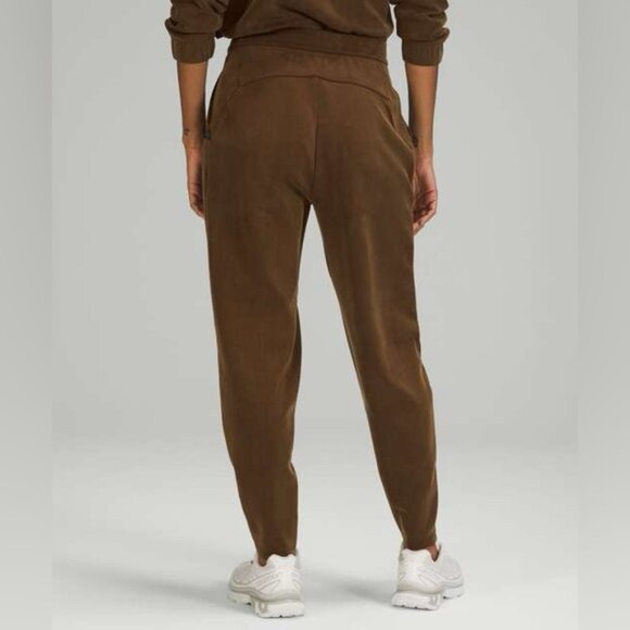 Lululemon Lab SIZE 10 Super High Rise Jogger in Soft Brown - Picture 2 of 8